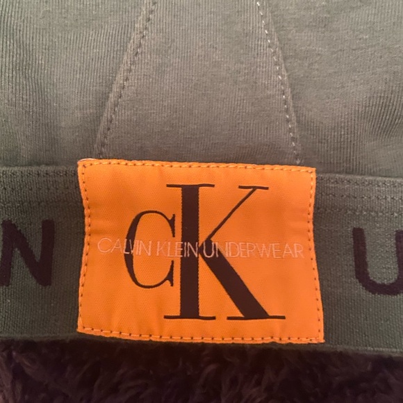 Calvin Klein Triangle Bralette - Picture 3 of 5